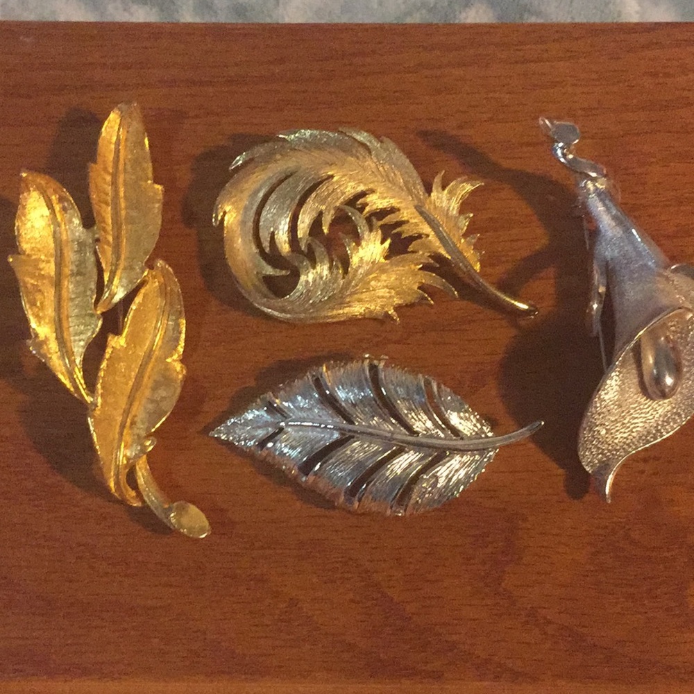 Brooch Lot Silver & Gold Tone